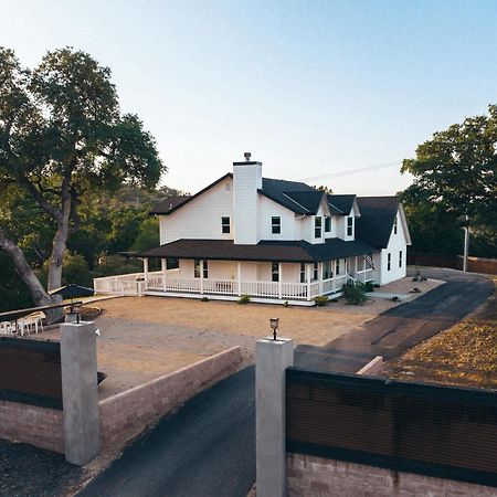 Wine Country Modern Farmhouse With Heated Pool, Hot Tub, Cybertruck Paso Robles Kültér fotó